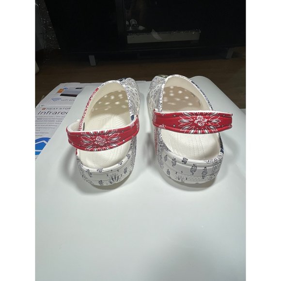 Crocs Mens Classic Bandana Clogs multi-color size 12
